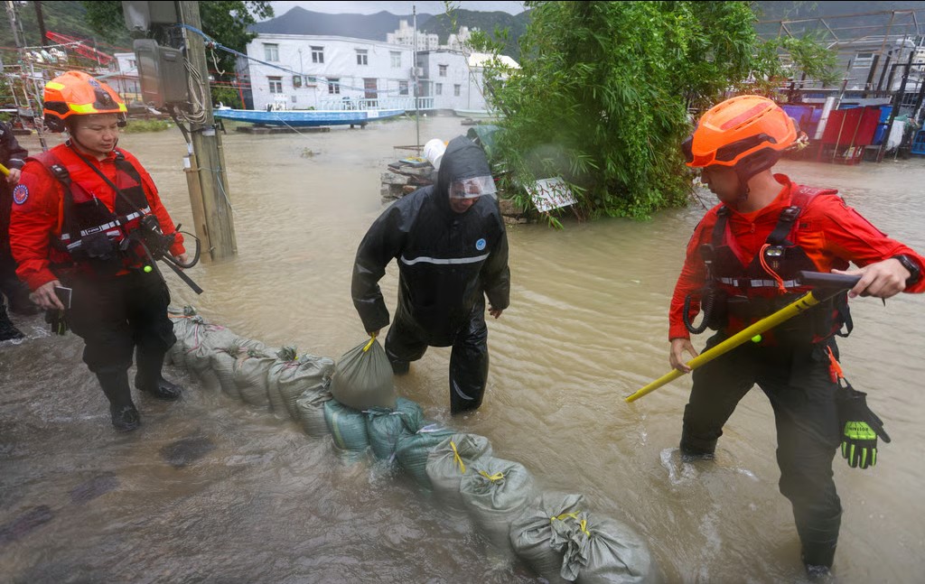 Ảnh thiệt hại do siêu bão tại Hồng Kông Trung Quốc